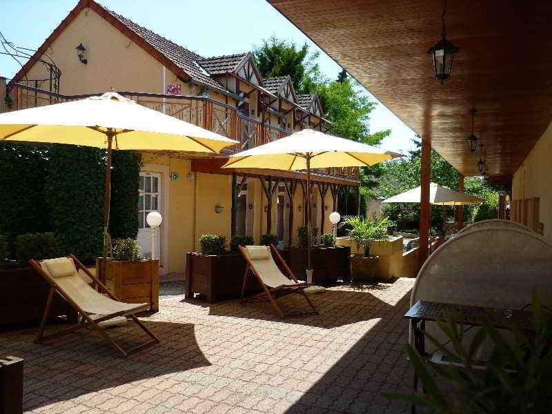 The Originals Boutique, Hotel Clos Sainte Marie, Невер Екстер'єр фото