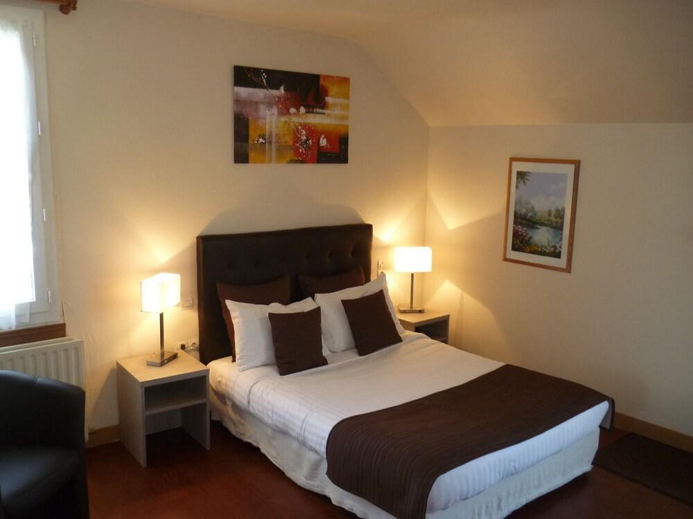 The Originals Boutique, Hotel Clos Sainte Marie, Невер Екстер'єр фото