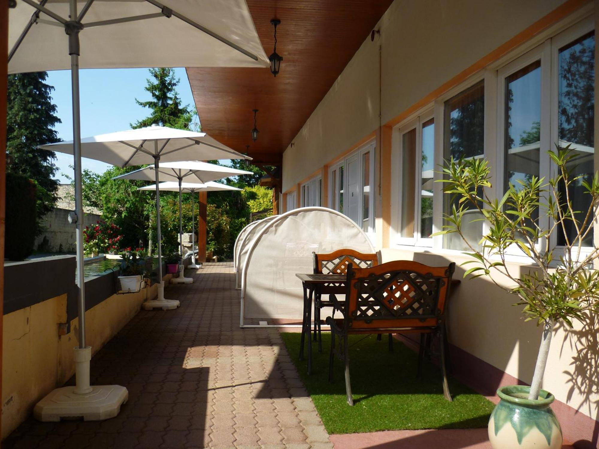 The Originals Boutique, Hotel Clos Sainte Marie, Невер Екстер'єр фото