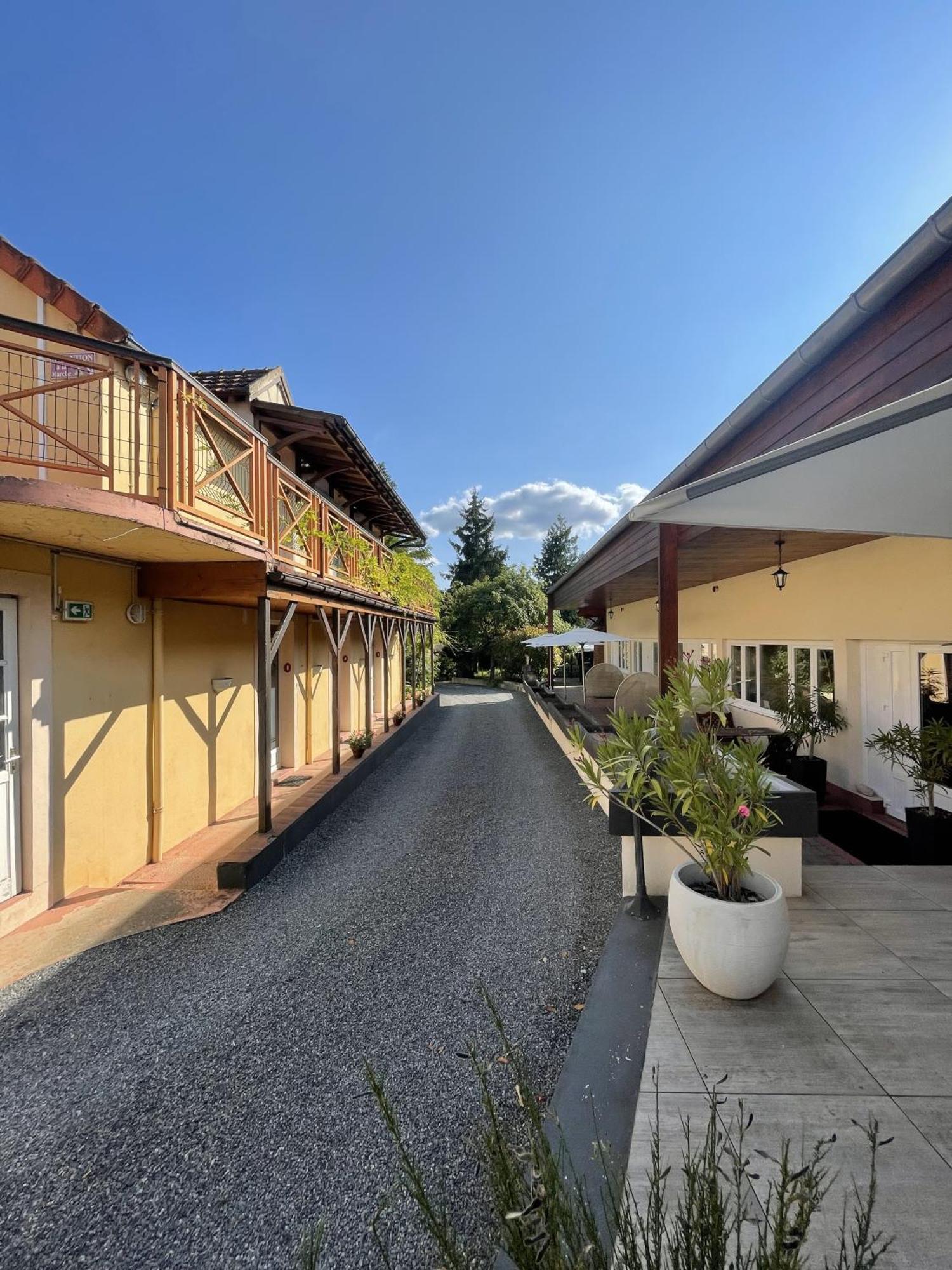 The Originals Boutique, Hotel Clos Sainte Marie, Невер Екстер'єр фото