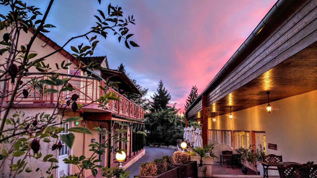 The Originals Boutique, Hotel Clos Sainte Marie, Невер Екстер'єр фото