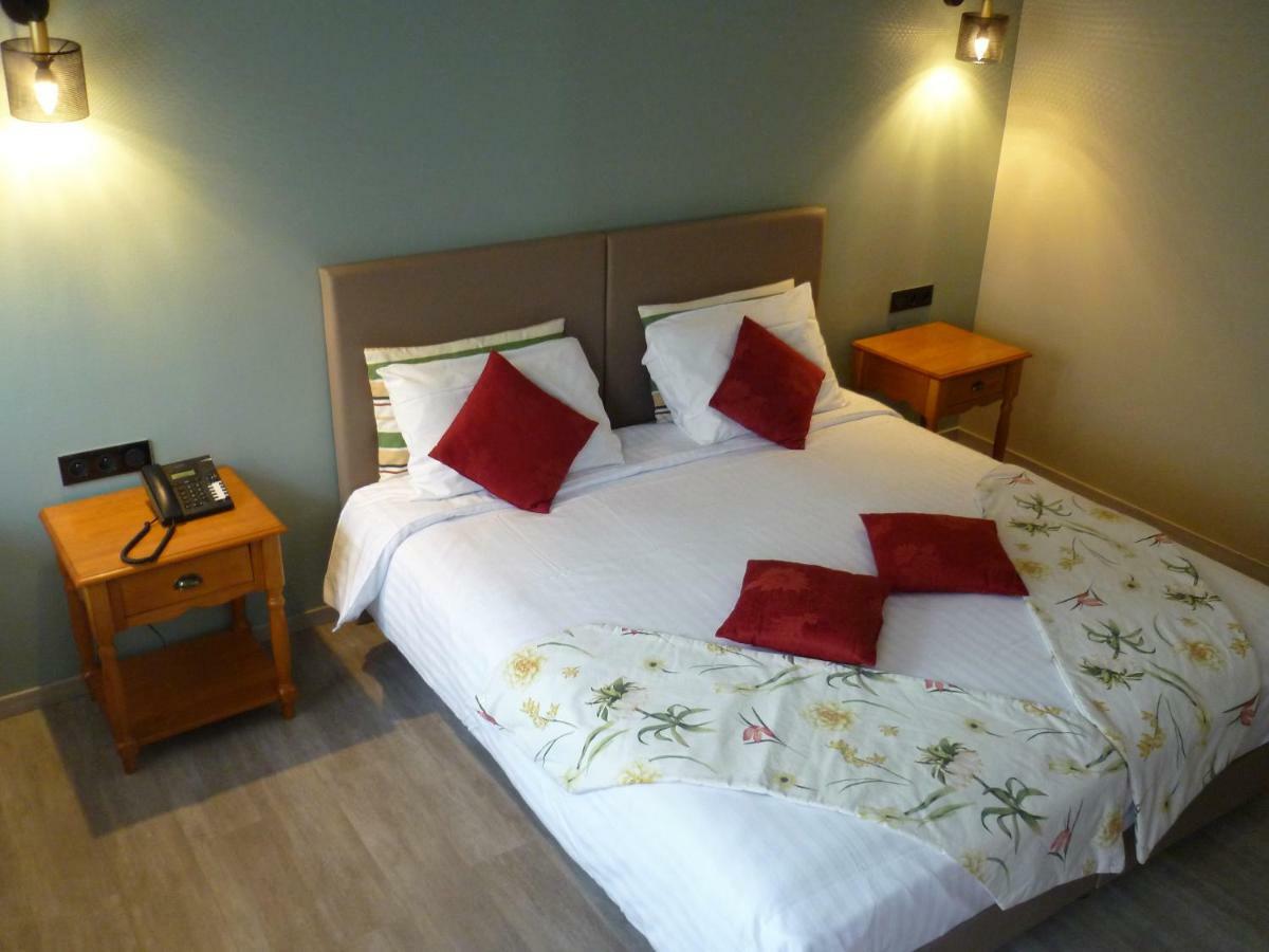 The Originals Boutique, Hotel Clos Sainte Marie, Невер Екстер'єр фото
